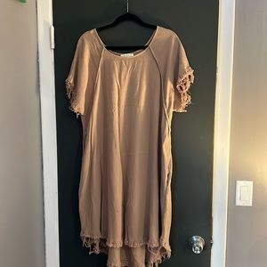 Cream/Tan dress with fringe edges -1x